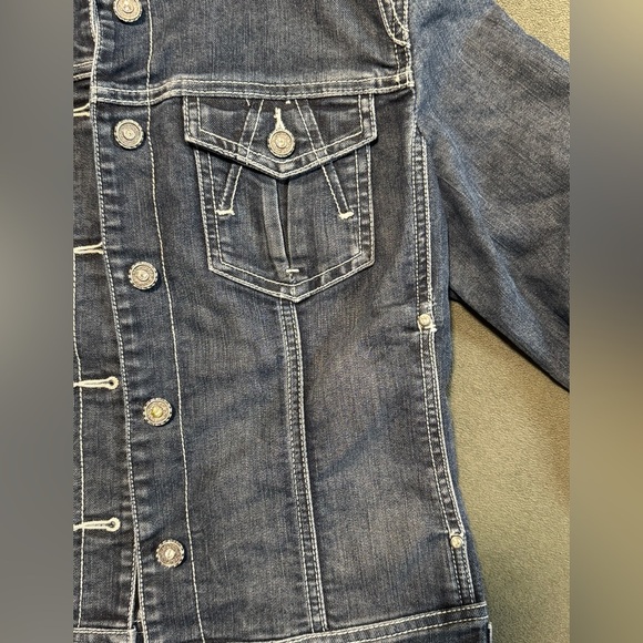 Chico’s Platinum Rhinestone Dark Wash Denim Jacket with Unique Button Details - Picture 6 of 6